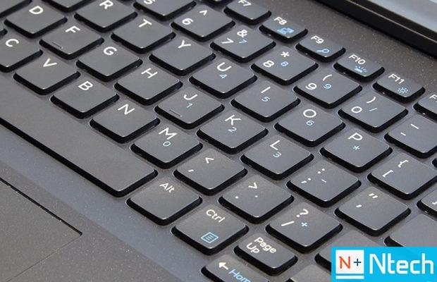 Laptop Acer Intel Core I5-8265U 16G_ test không bán